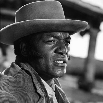 Умер спортсмен, актер и активист Джим Браун