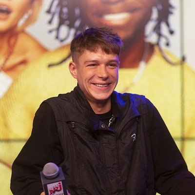 Глеб Калюжный рассказал, как совмещать кино и рэп