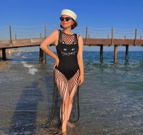 &laquo;Опасаюсь девушек с плоскими попами&raquo;: Татьяна Брухунова демонстрирует неидеальное тело