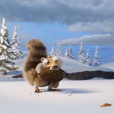 Blue Sky позволила Скрэту съесть на прощание жёлудь Blue Sky позволила Скрэту съесть на прощание жёлудь