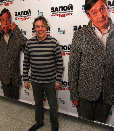 Не по блату! Дочь Михаила Ефремова поступила в вуз, где год обучения стоит 650 тысяч рублей