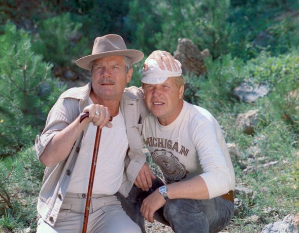 От паралича до изгнания из СССР. Через что прошли Аманова, Пуговкин и другие звезды фильма &laquo;Спортлот