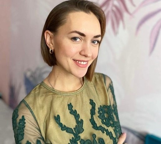 Круглыхина воюет с бывшим за квартиру: &laquo;Меня и детей обокрали. И с этим человеком я венчалась!&raquo;