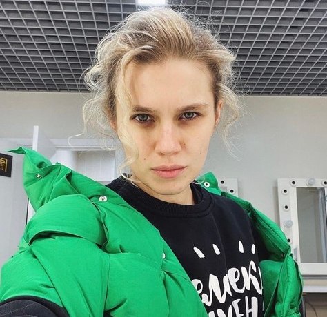 Мельникова сторонится новых отношений после развода: &laquo;Не для тебя ягодка у психотерапевта лечилась&raquo;