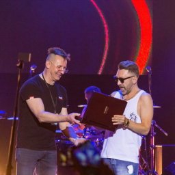 Портал TopHit представил имена претендентов на звание лучшего исполнителя 2022 года в России