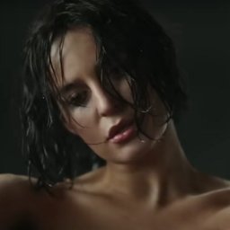 Рецензия на клип: Артём Качер и Севиль &ndash; &laquo;Один из двух&raquo;. Хоум-видео как искусство