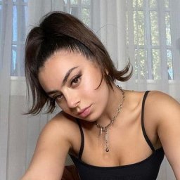 Wet Leg, Гарри Стайлз и Чарли XCX получили Ivor Novello Awards