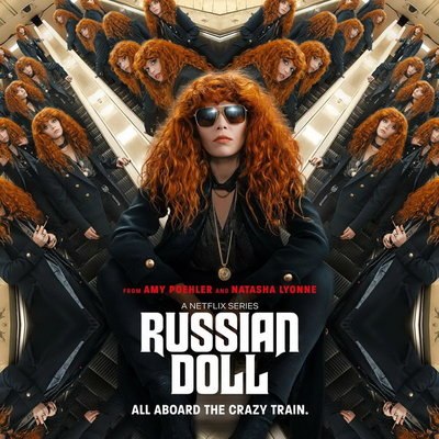 Наташа Лионн перемещается во времени на метро в трейлере &laquo;Жизней матрёшки&raquo;