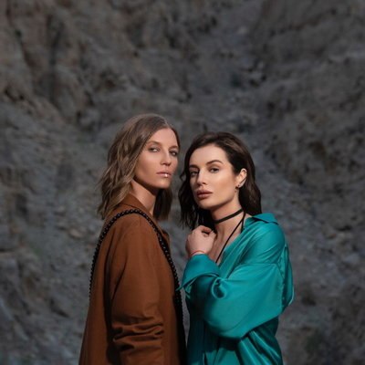 Маша Шейх запустила новый проект «Маша Шейх & Zadonskaya» с пресней про «Два берега» Маша Шейх запустила новый проект «Маша Шейх & Zadonskaya» с пресней про «Два берега»