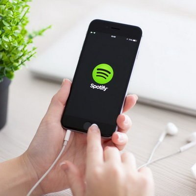 Spotify закрывает российский офис Spotify закрывает российский офис