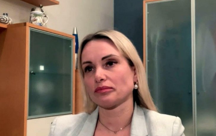 На бывшего редактора Первого канала Марину Овсянникову подал в суд ее муж