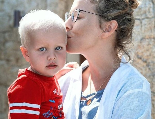 Почему Виктория Романец не хочет рожать, а Ксения Собчак стала мамой в 35? Отвечает психолог Почему Виктория Романец не хочет рожать, а Ксения Собчак стала мамой в 35? Отвечает психолог