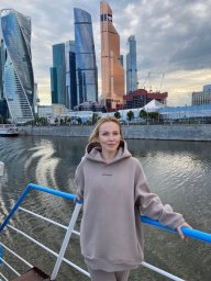 &laquo;Глупо сказать, что трое детей &mdash; предел моих желаний&raquo;: Альбина Джанабаева заговорила о четвертом реб