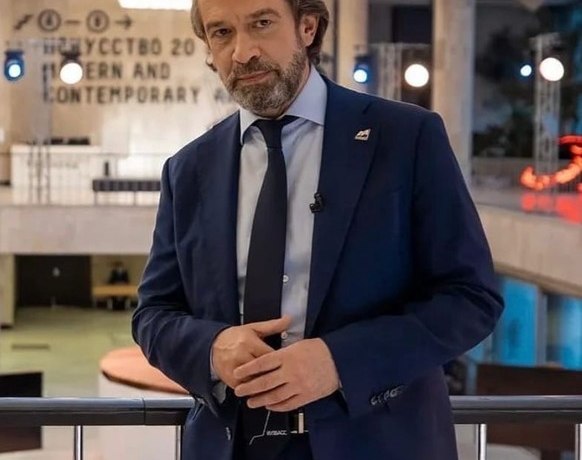 Кушанашвили: &laquo;Машков заставляет дочь публично извиниться, за что? Маша живет в Америке &ndash; это ее выбо