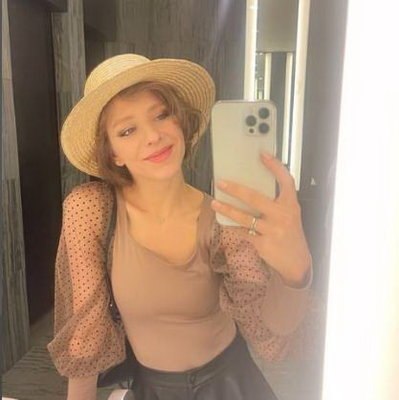 Лиза Арзамасова прыгнула в бесконечность с высоты в 70 метров Лиза Арзамасова прыгнула в бесконечность с высоты в 70 метров
