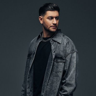 Давид Манукян объединил в &laquo;Танцуй&raquo; три новых песни