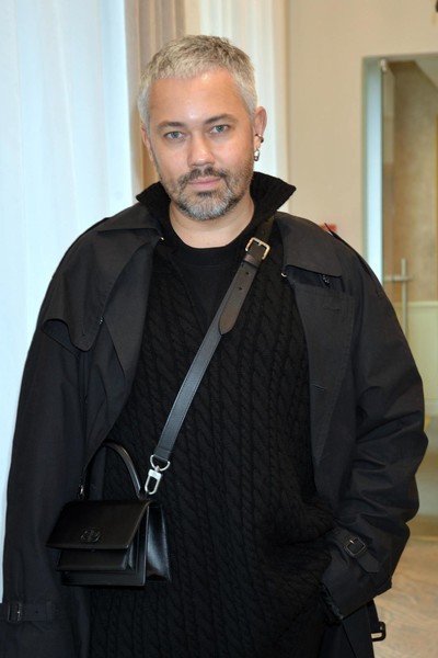 Александр Рогов о наряде Жасмин: &laquo;Похожа на хрюху из &laquo;Ну, погоди!&raquo;