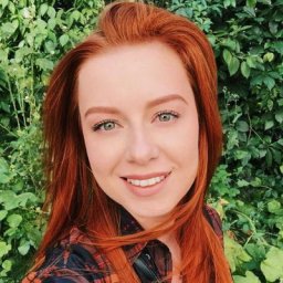 Юлия Савичева: &laquo;Грустно, когда талантливая молодежь расплескивает себя непонятно на что&raquo;