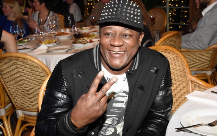 Почему тело Пьера Нарцисса, умершего 21 июня, все еще не погребено в Камеруне?