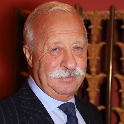 Леонид Якубович: &laquo;Знакомлюсь с участниками "Поля чудес" за семь минут до начала съемки&raquo;