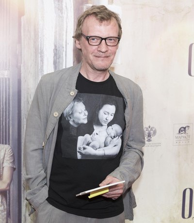 Алексей Серебряков: отбил жену у канадца, усыновил двоих сирот и удержался на плаву после скандала