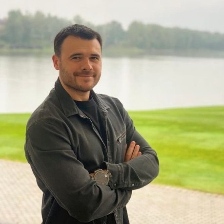 Спа-зона с бассейном, хаммам, бильярдная и лифт. Экскурсия по изящному особняку Эмина