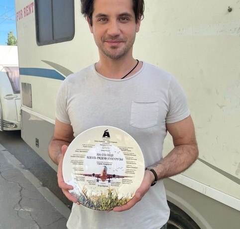 Марк Богатырев о съемках на Шри-Ланке: &laquo;Бесконечное количество полиции все время нас преследовало&raquo;