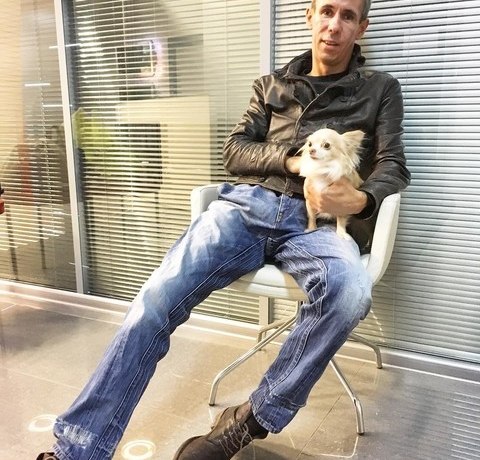Алексей Панин живет в Испании в режиме жесткой экономии Алексей Панин живет в Испании в режиме жесткой экономии