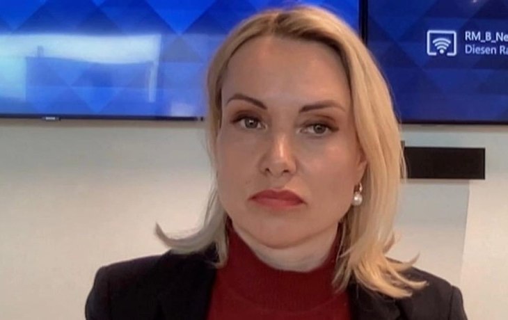 Бывшая редактор Первого канала Марина Овсянникова: &laquo;Таких самоубийц, как я, больше не найти&raquo;