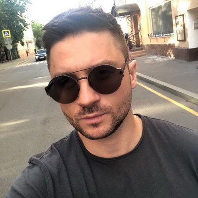 Сергей Лазарев продолжает писать песни и давать концерты Сергей Лазарев продолжает писать песни и давать концерты
