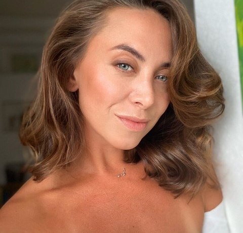 Наталья Фриске выписалась из роддома