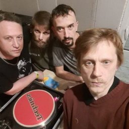 Вокалисту &laquo;Курары&raquo; присудили штраф за искредитацию Вооруженных сил РФ