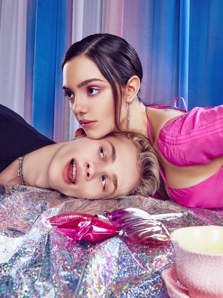 Милохин и Медведева принимали участие в ледовом шоу