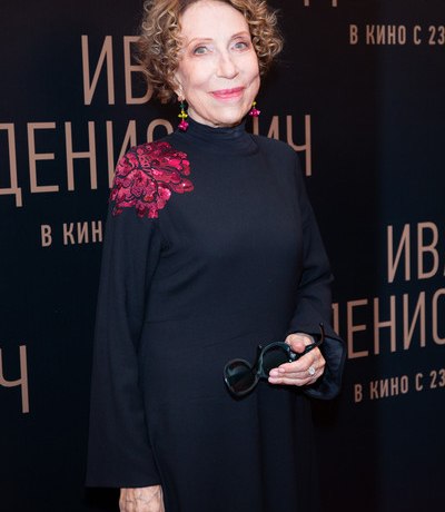 Инна Чурикова находится в реанимации с множественными переломами