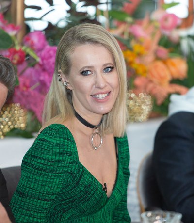 Ксении Собчак пришлось оправдаться за очередной вылет из страны