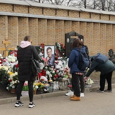 &laquo;Светская хроника&raquo; расскажет про могилу Юрия Шатунова и сибирский тур Филиппа Киркорова