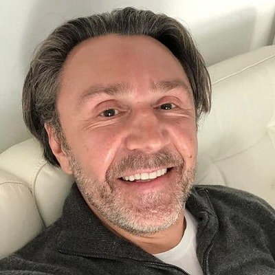 Сергей Шнуров расскажет журналистам про «Ленинград» в «Лужниках» Сергей Шнуров расскажет журналистам про «Ленинград» в «Лужниках»
