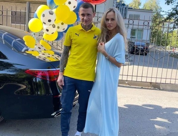 Жена Павла Мамаева подтвердила беременность &ndash; фото