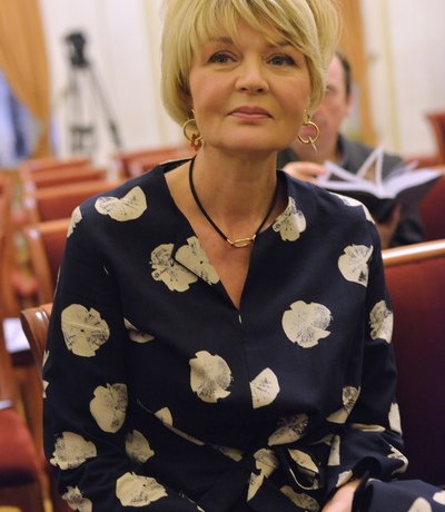 Юлия Меньшова: &laquo;Статья Ильи Красильщика ужасная, запредельная! Это страсть к самоубийству&raquo;