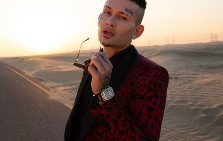 &laquo;Выходи за меня во второй раз&raquo;: Моргенштерн приехал к Диларе с букетом роз