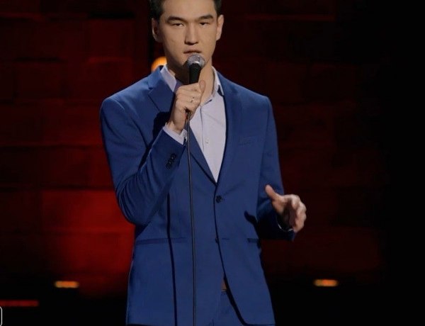 Грубая шутка или неудачная попытка подавить провокацию? Как Нурлан Сабуров спасает тур по США