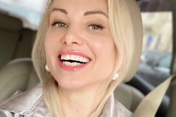 &laquo;В Великобритании ее ждут одну&raquo;: редактор Первого канала Марина Овсянникова не сможет вывезти детей